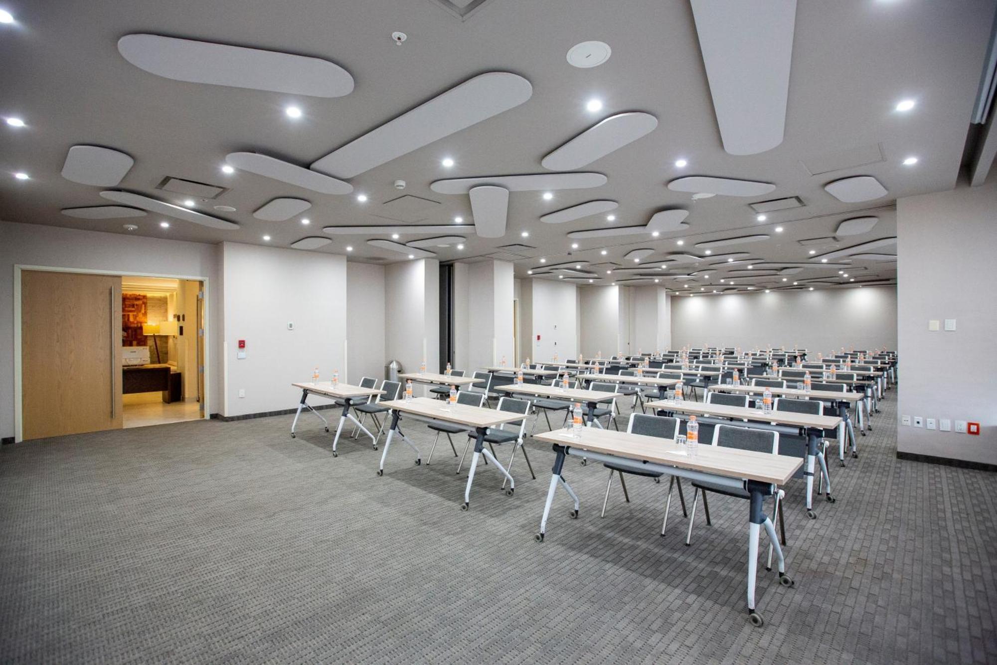 Metria Hotel Leon Bagian luar foto Meeting room